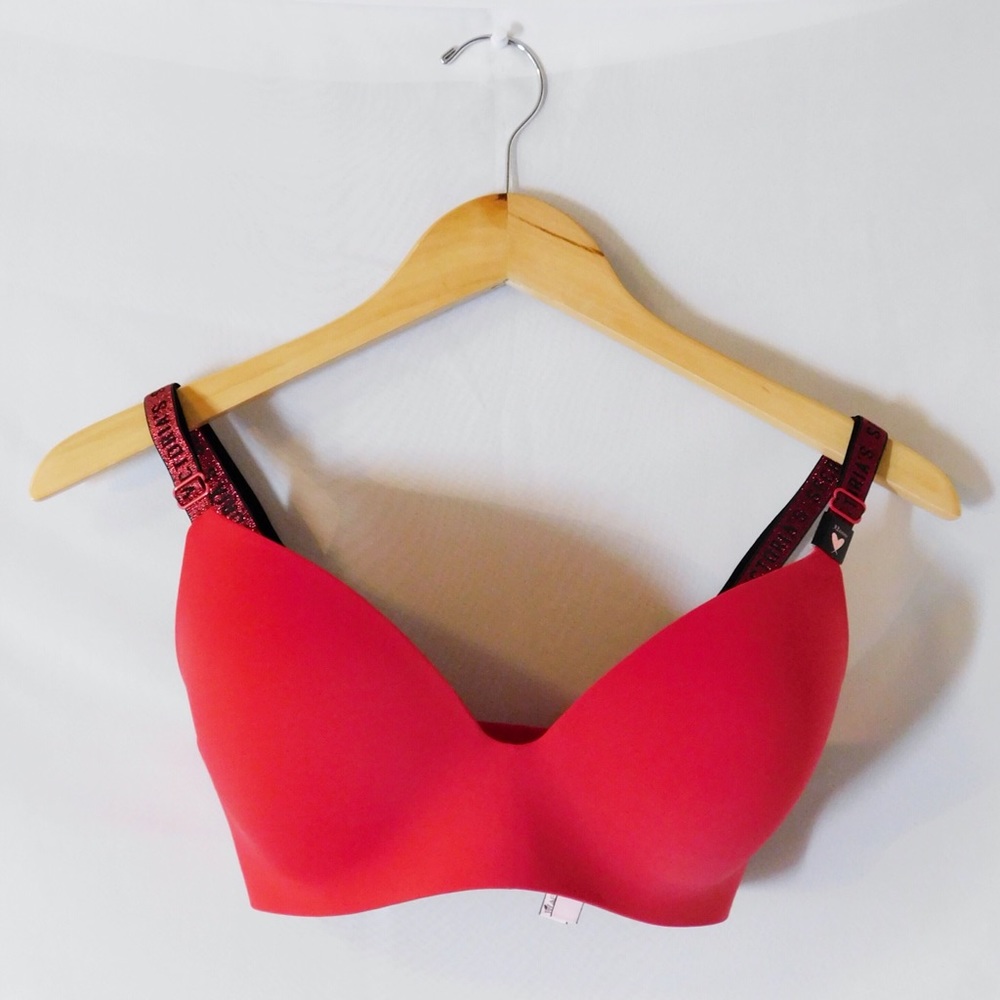 Victoria’s Secret Wireless Red T-Shirt Bra - 32DDD